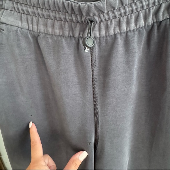 Lululemon Softstreme High Rise Navy Blue Pants Size 4 - Picture 9 of 12